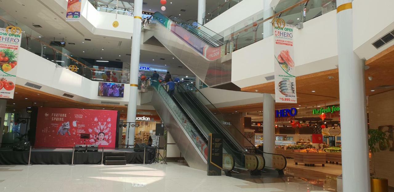 Panoramic View Grand Kamala Lagoon Bekasi Exteriör bild